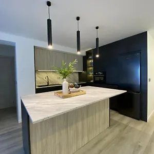 Precioso A Estrenar En Centro De Apartamento